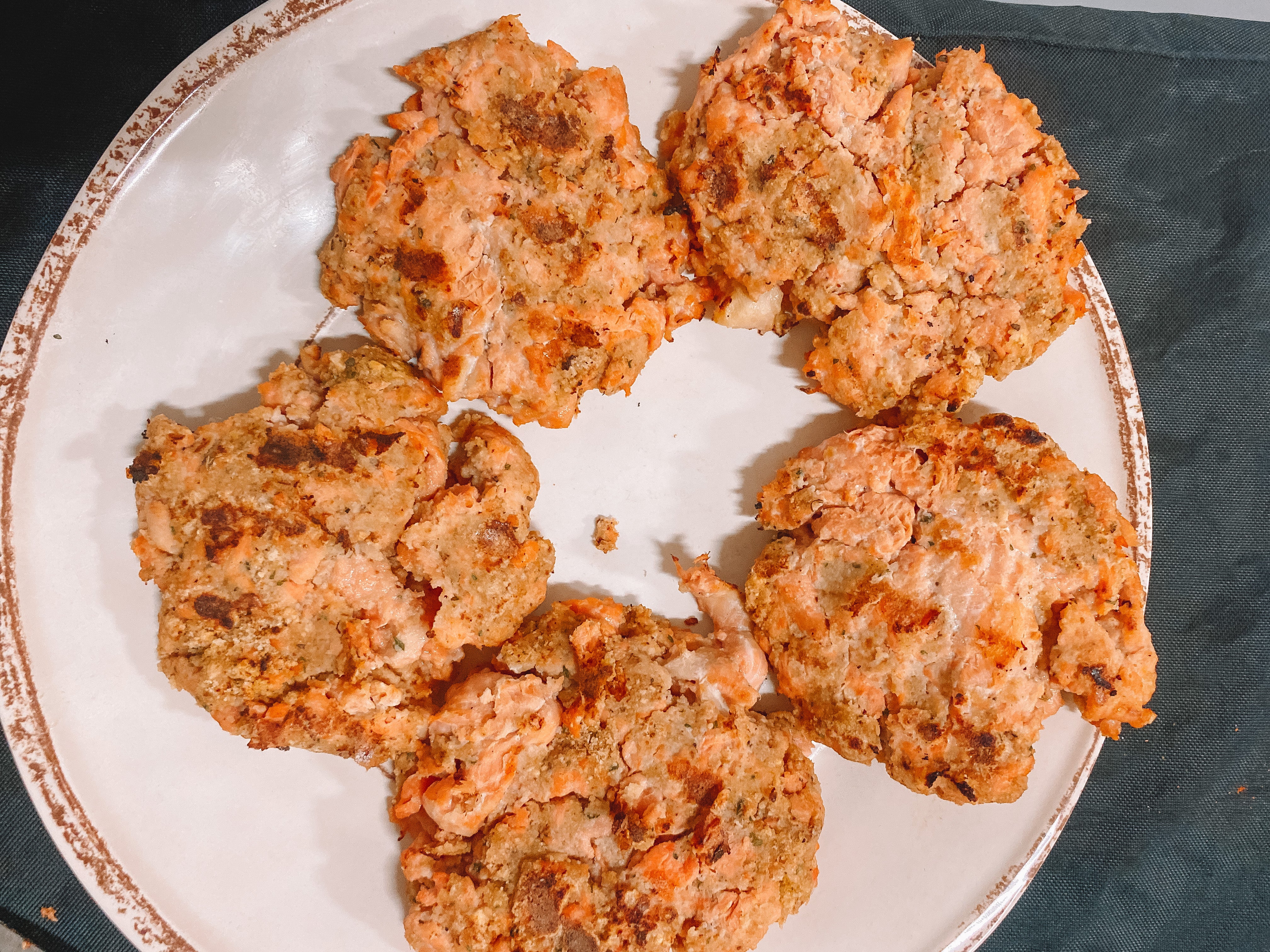 Salmon Burgers with Herb Aioli