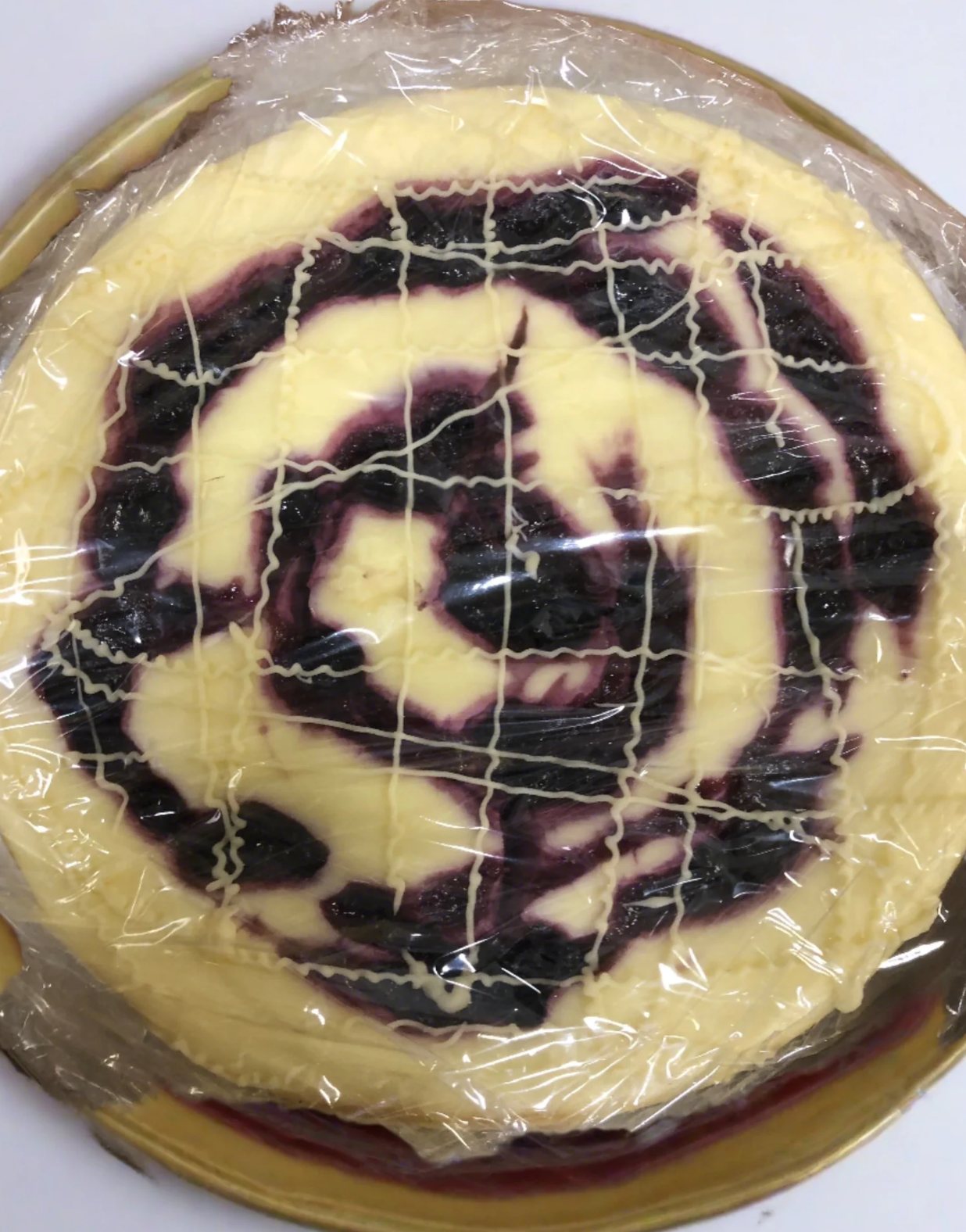 Feeds 8 - White Chocolate HUCKLEBERRY Cheesecake [50% OFF]