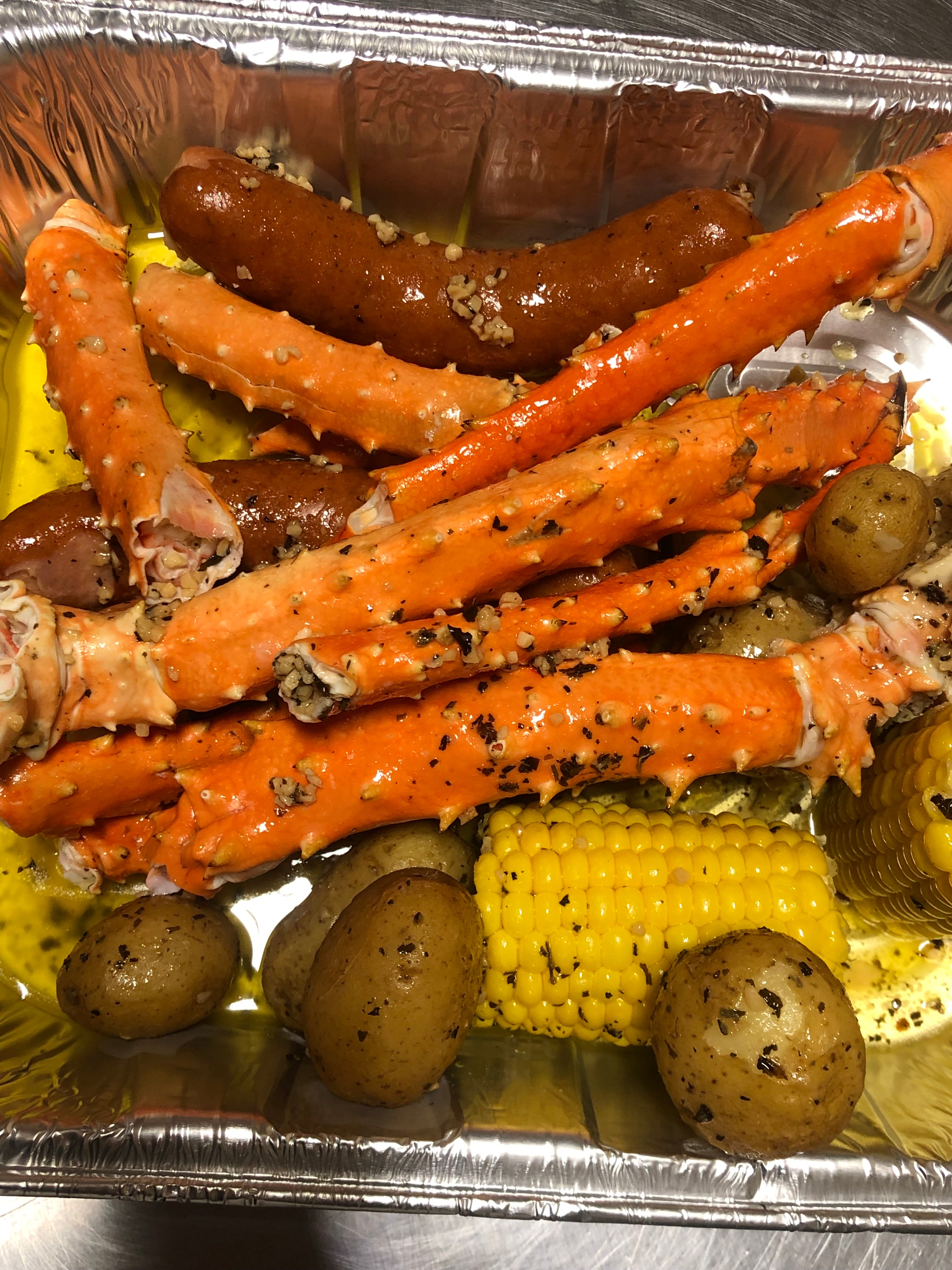 8 Person Seafood Boil Kit COMBO: King Kong, Lobster Mania, Crab, Shrimp,  + 4 Butters (4 Pack)